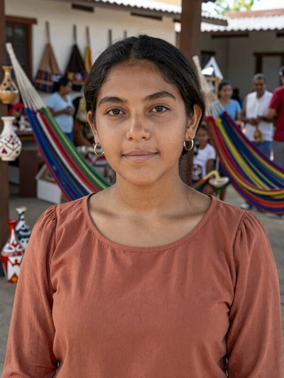 Fátima, 28, Nicaraguan single from Masaya in terracotta blouse at artisan market - verified dating profile